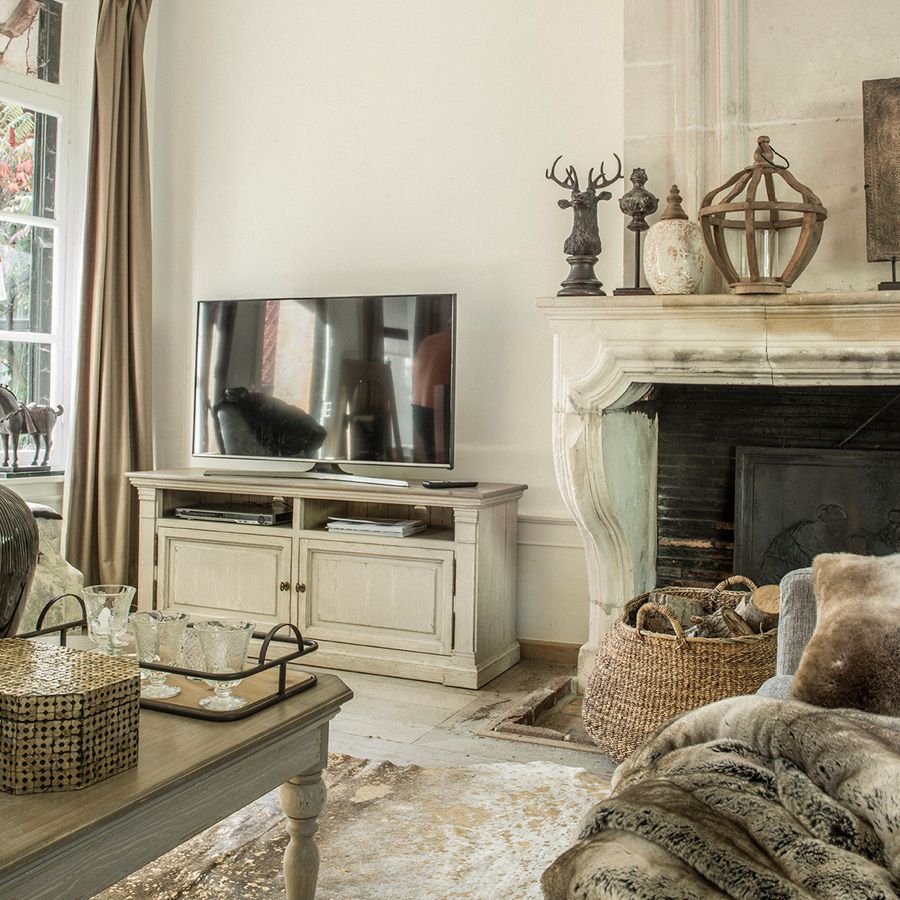 Meuble TV avec rangements en épicéa massif - Amboise