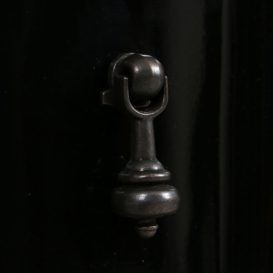 Commode arbalète noire en pin 4 tiroirs