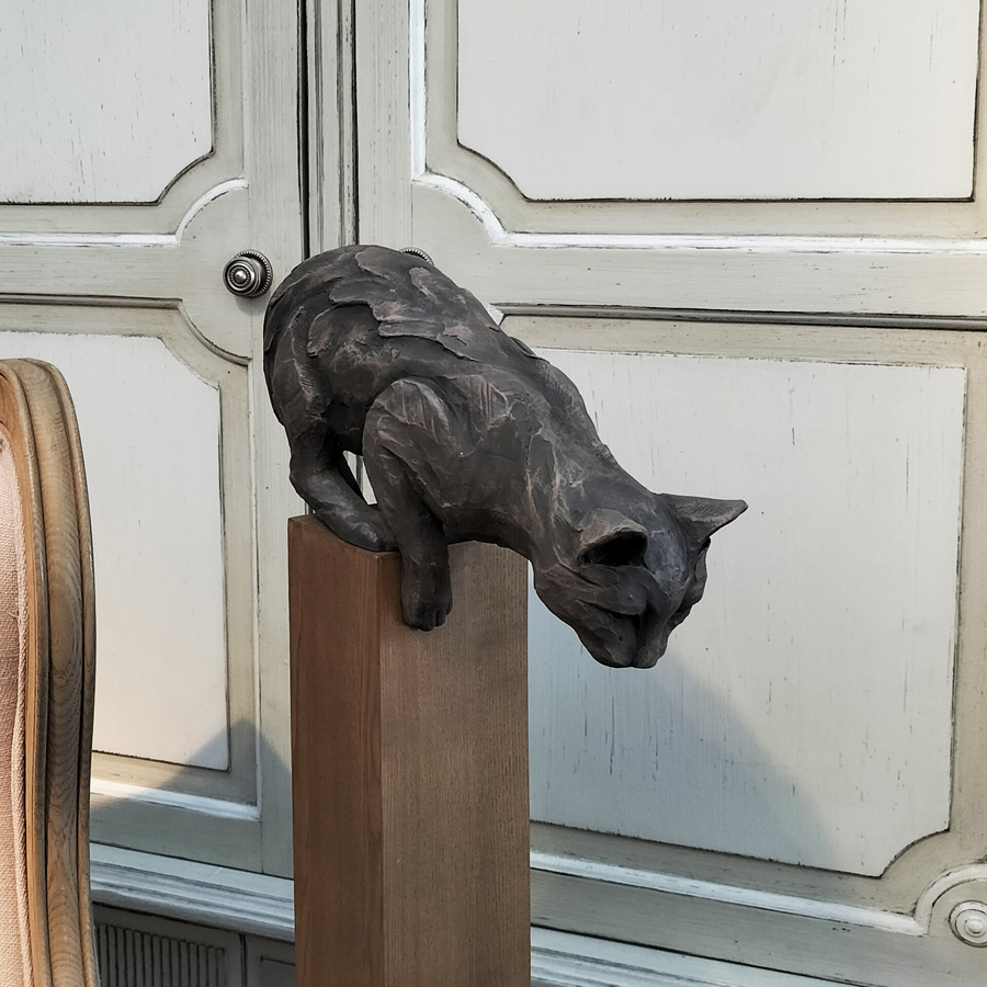 Soldes - Statue chat sur grand socle en chêne massif - Interior's