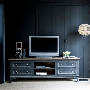 Meuble TV noir avec rangements en pin et plateau en frêne massif - Esquisse