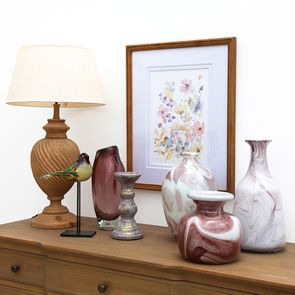 Vase rose et blanc en verre soufflé