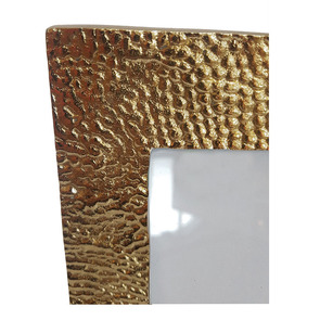 Cadre en métal doré 21 x 16 cm